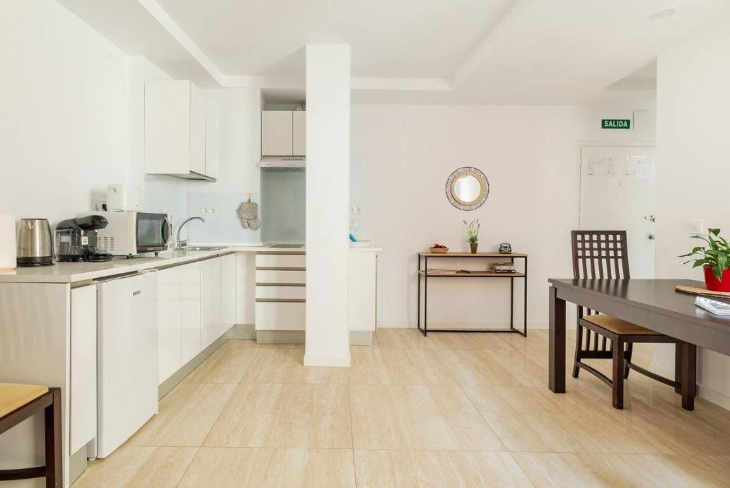 Apartament Conde De Miranda 1 Madryt Zewnętrze zdjęcie